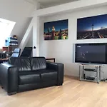 شقة Ueber Den Daechern Von